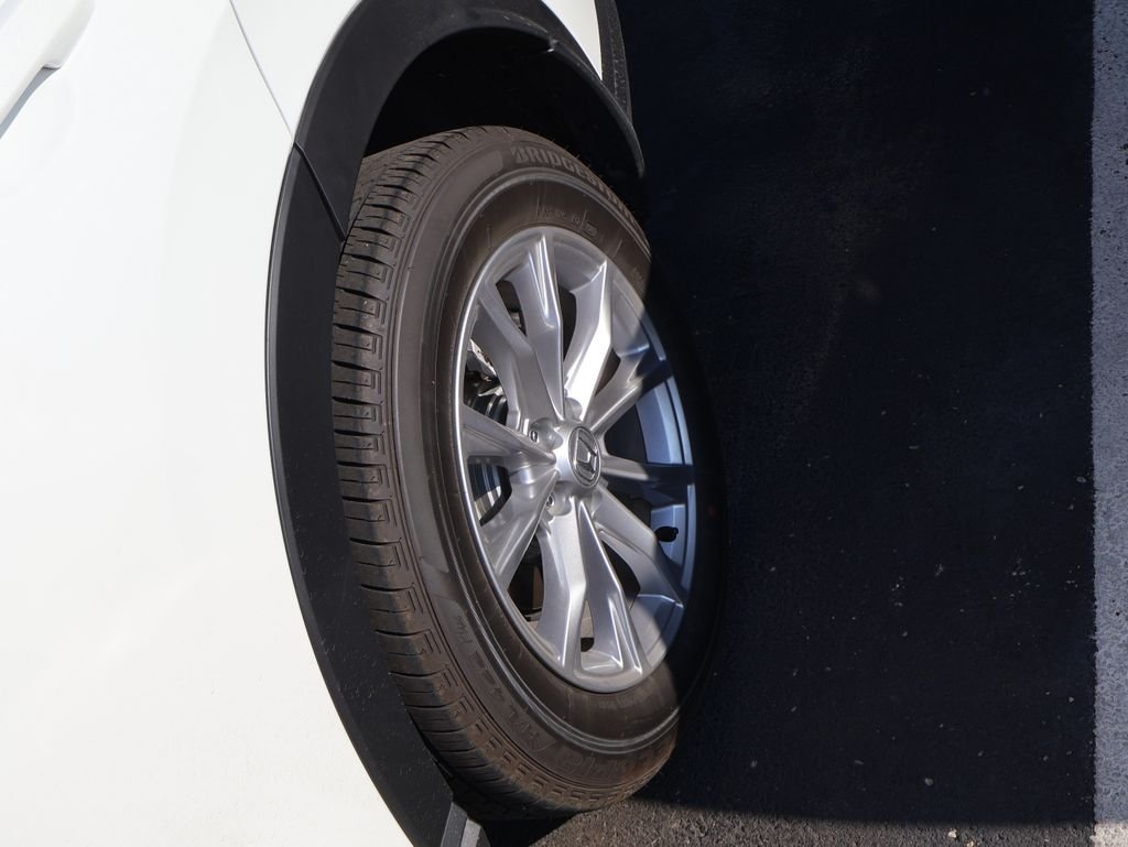 Used 2024 White Honda EX-L image 12