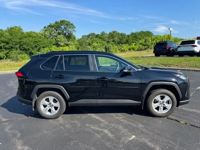 Used 2020 Midnight Black Metallic Toyota XLE image 2