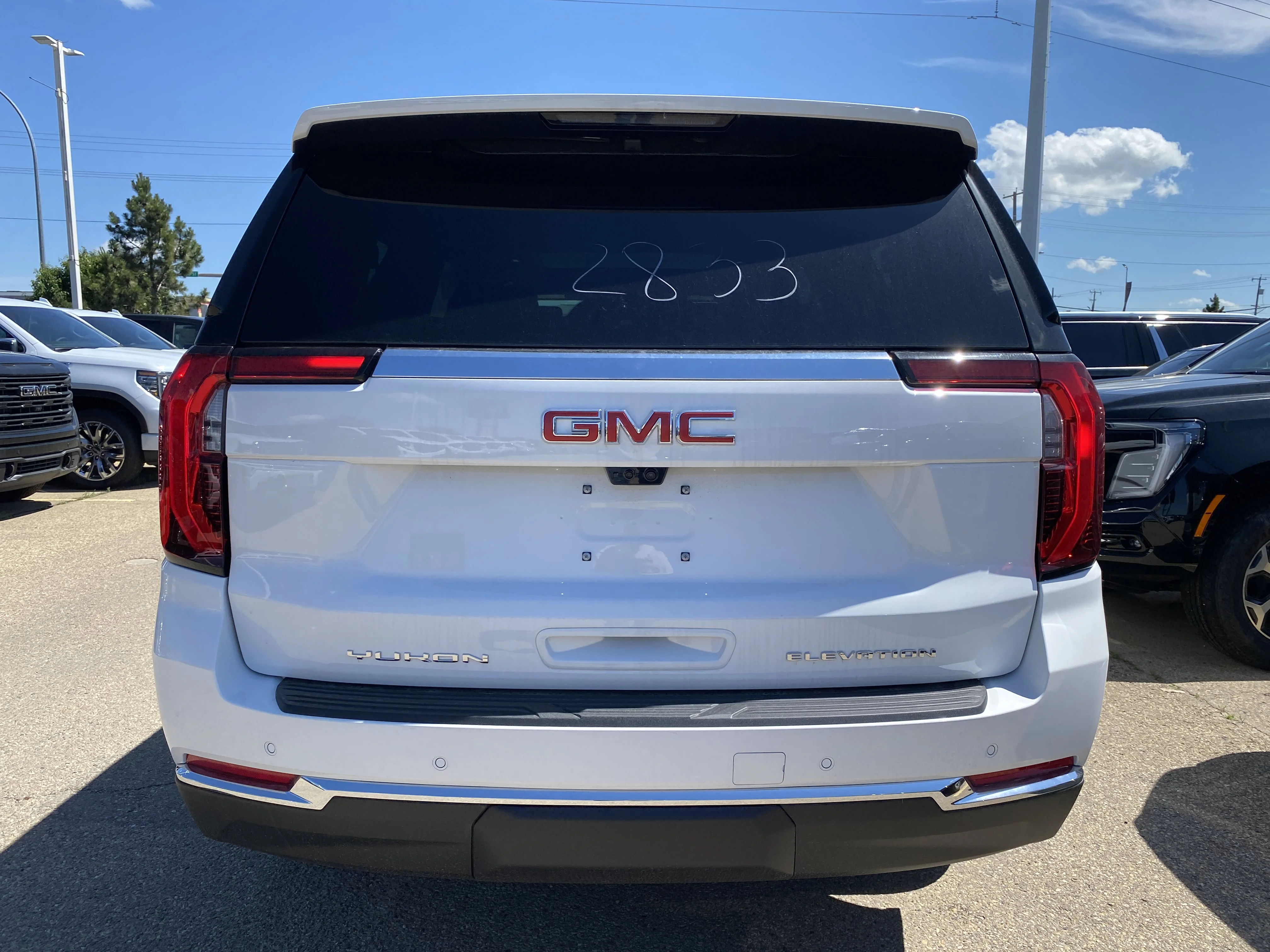 New 2026 Summit White GMC Elevation image 5