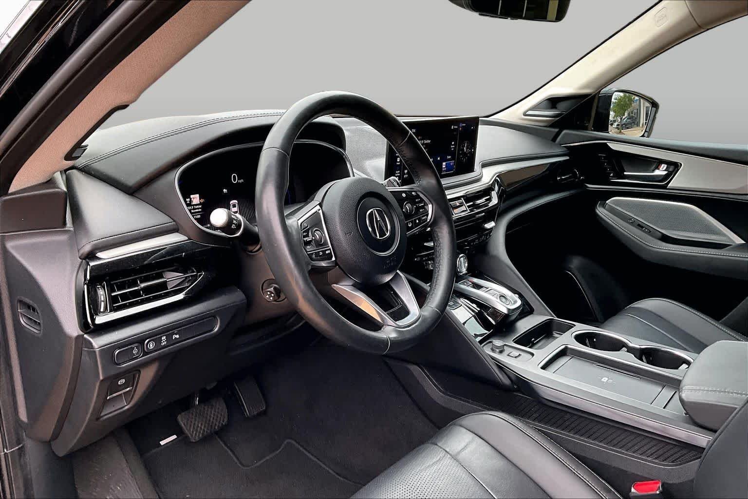 Used 2025 Majestic Black Pearl Acura w/Technology Package image 33