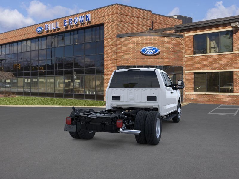 New 2025 Oxford White Ford XL image 30