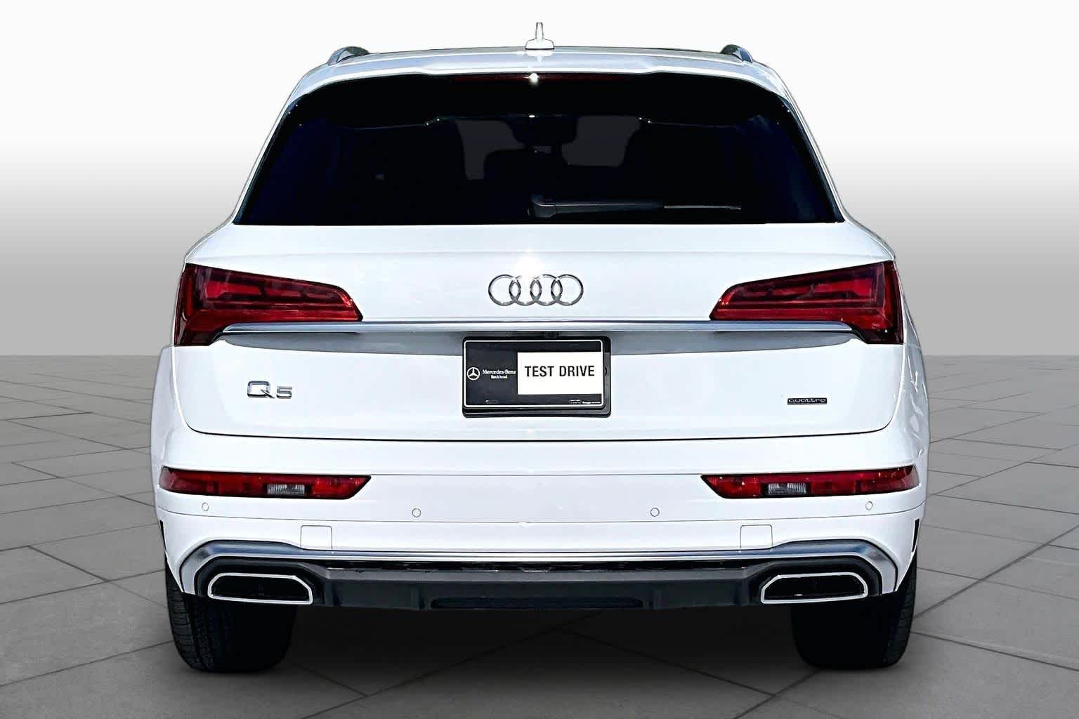 Used 2024 Glacier White Metallic Audi S line Premium image 5