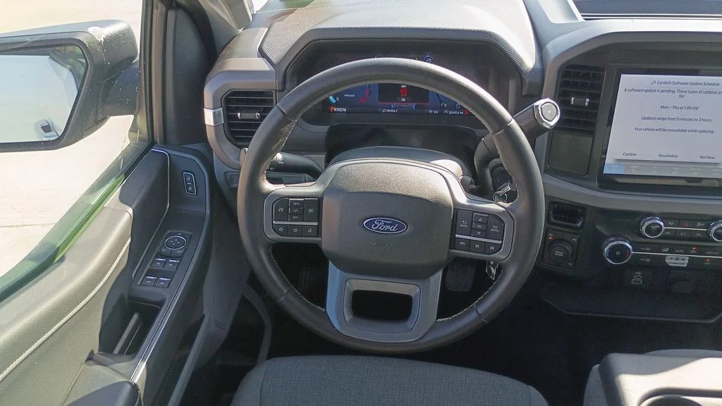 Used 2025 White Ford XLT image 28