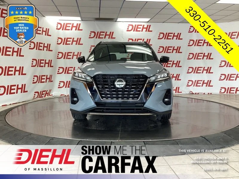 Used 2024 Gray Nissan SR image 3