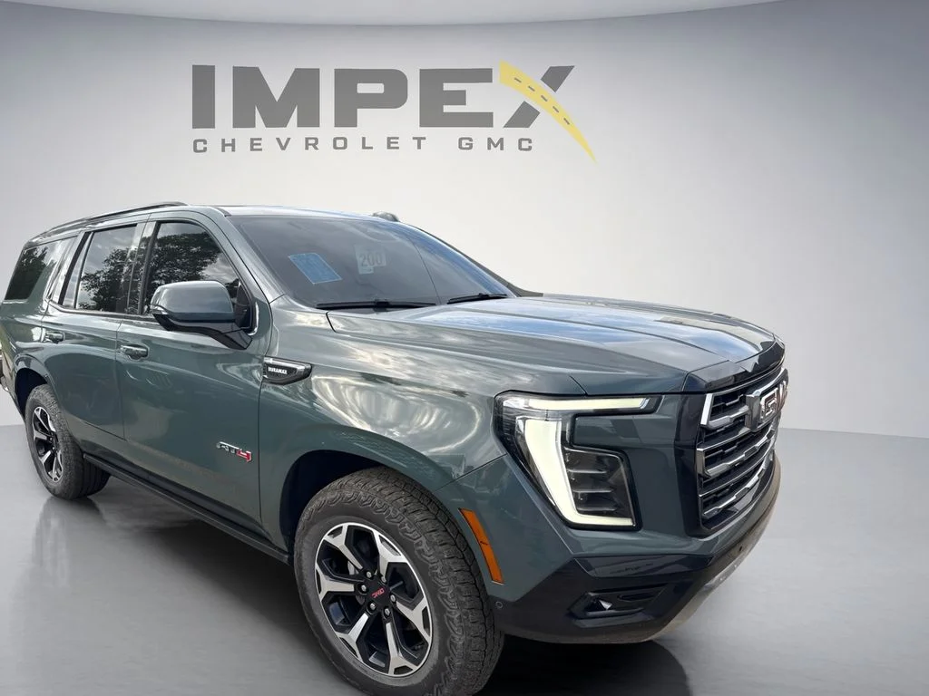 Used 2025 Green GMC AT4 image 7