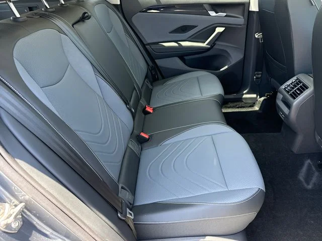 New 2026 Platinum Gray Metallic Volkswagen 2.0T SE image 24