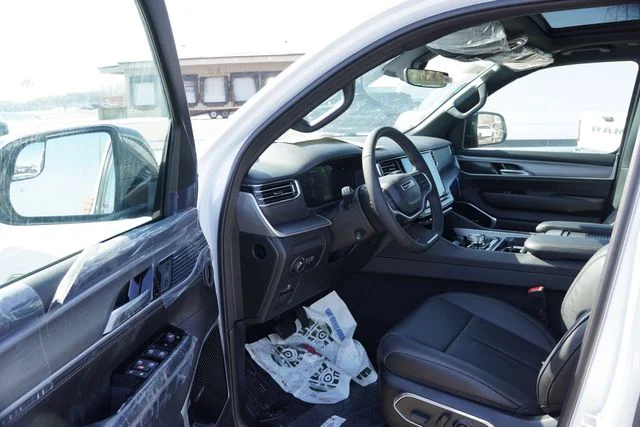 New 2026 Bright White Clearcoat Jeep Limited Reserve image 10
