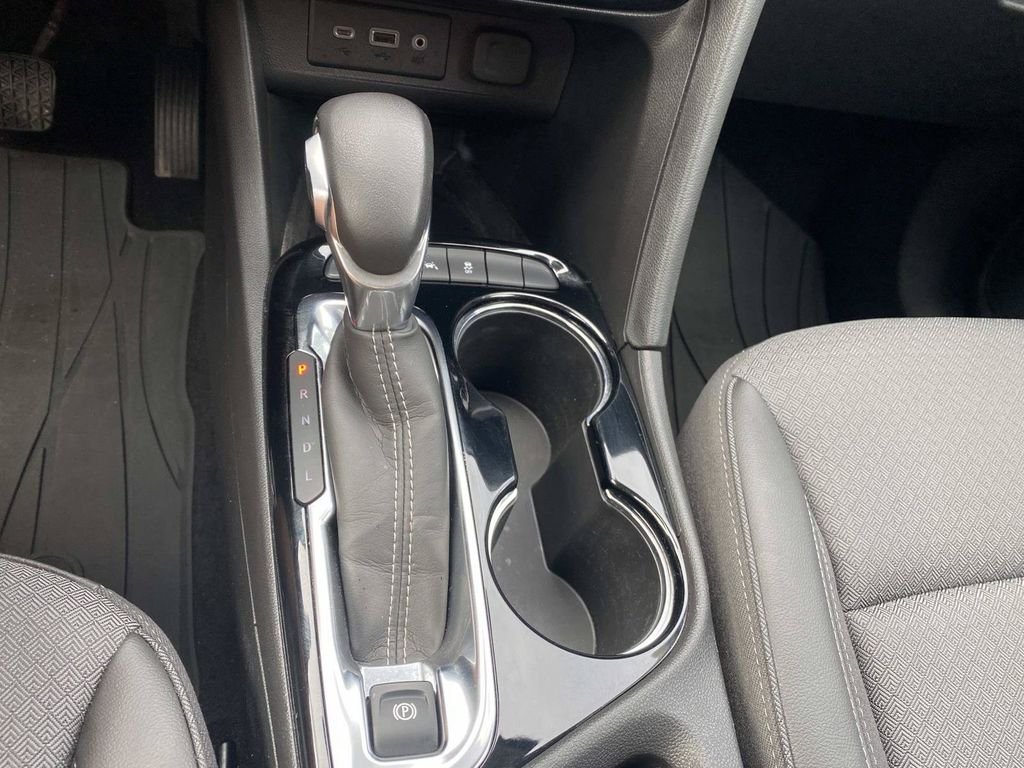 Used 2023 Moonstone Gray Metallic Buick Select image 29