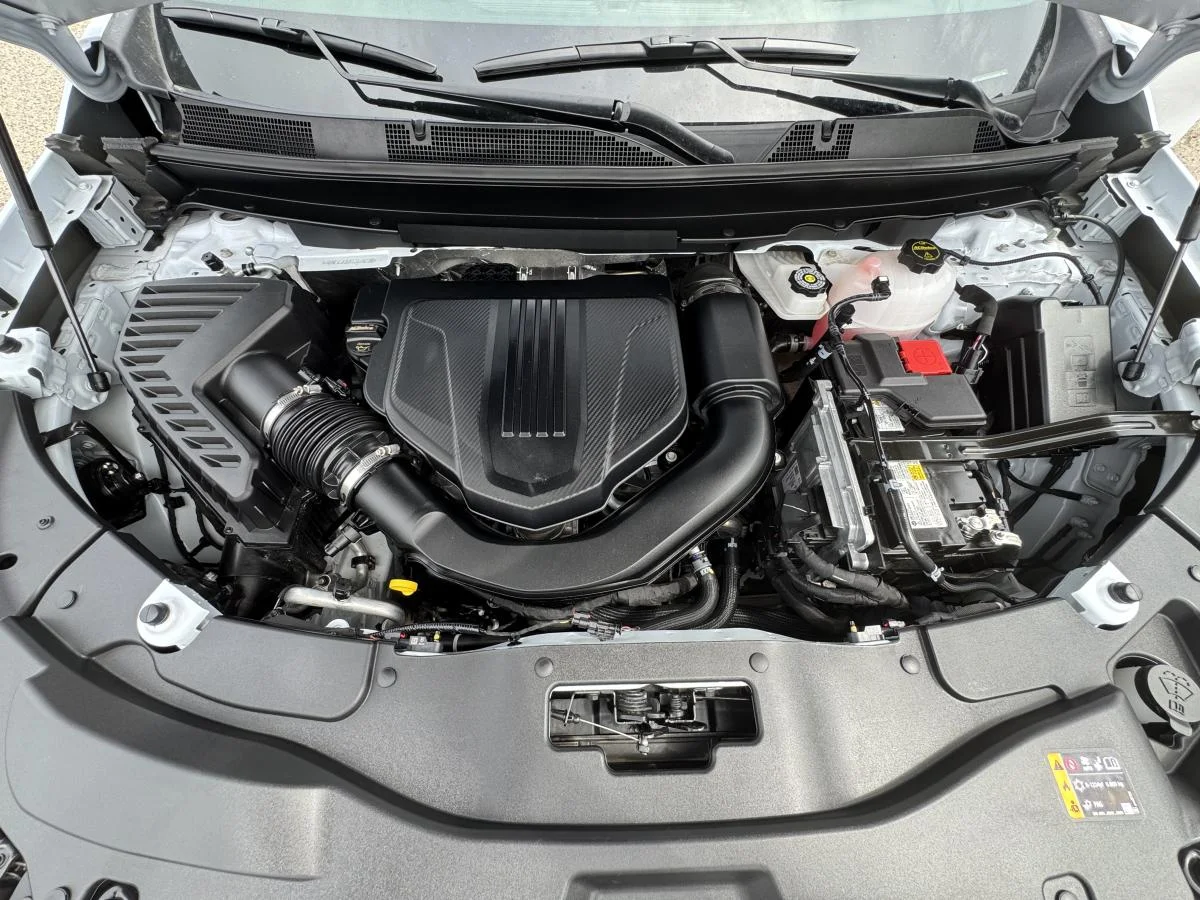 Used 2026 White Chevrolet Z71 image 23