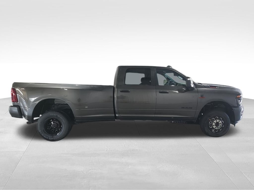 New 2026 Granite Crystal Metallic Clearcoat RAM Big Horn image 9