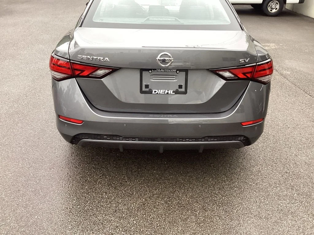 Used 2022 Gray Nissan SV image 20