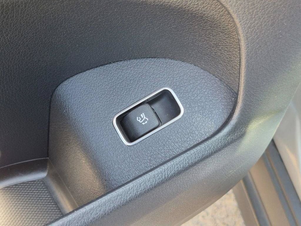 Used 2025 Gray Mercedes-Benz GLE 350 image 13