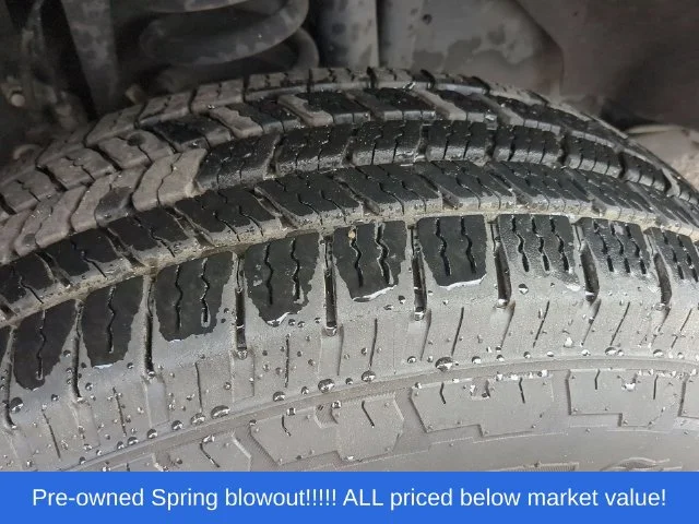 Used 2021 Blue Ford XL image 10