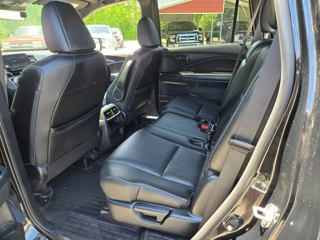 Used 2023 Black Honda EX-L image 13