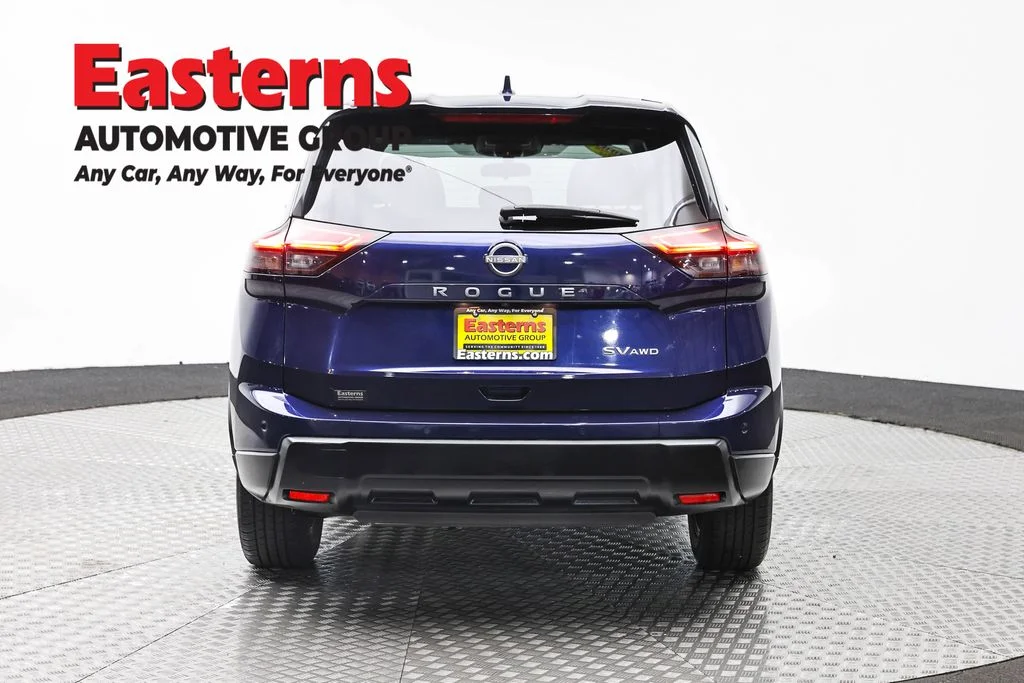 Used 2024 Blue Nissan SV image 6
