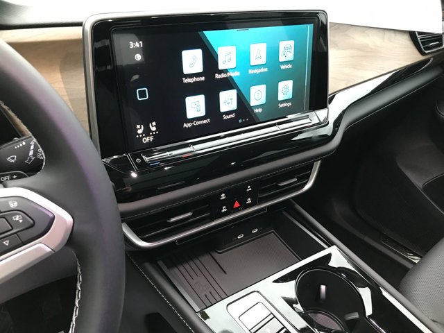 2026 Volkswagen Atlas SE w/Tech - Photo 17