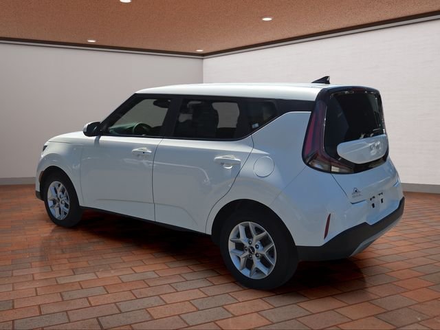 Certified Used 2024 White Kia S image 30