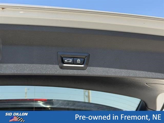Used 2018 Glacier Silver Metallic BMW xDrive30i image 6