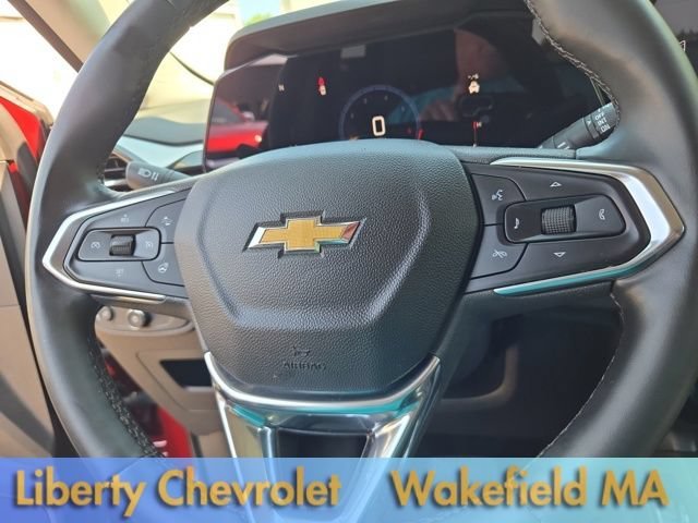 Used 2025 Crimson Metallic Chevrolet LT image 14
