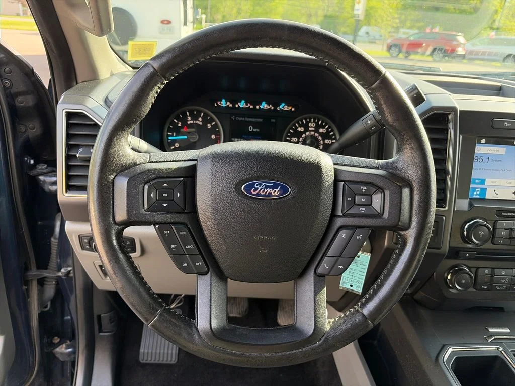 Used 2018 Blue Ford XLT image 35
