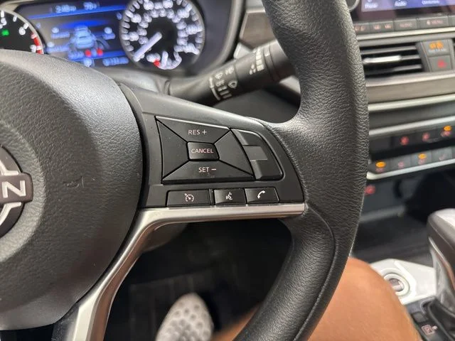 2025 Nissan Altima SV - Photo 23