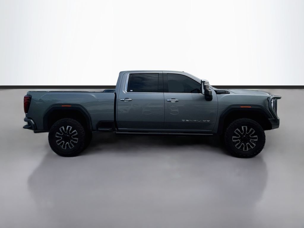 Used 2024 Silver GMC Denali Ultimate image 4