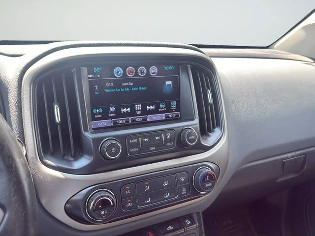 Used 2017 Red Chevrolet Z71 image 14