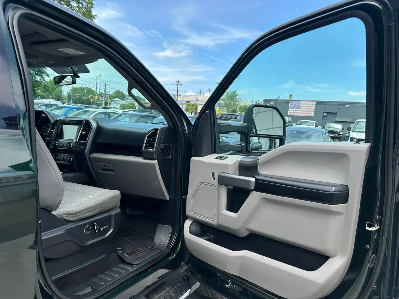 Used 2016 Green Ford XLT Pickup 4D 5 1/2 ft image 18