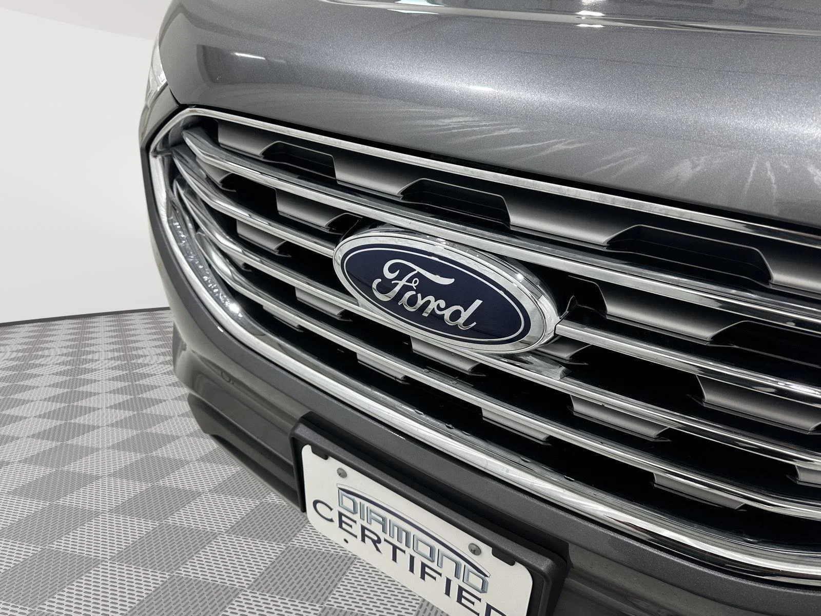 Used 2022 . Ford Titanium image 27