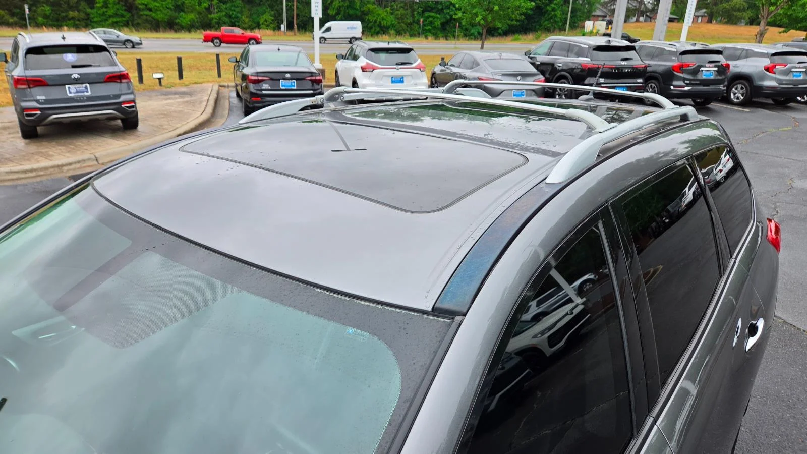 Used 2018 Gun Metallic Nissan Platinum image 11
