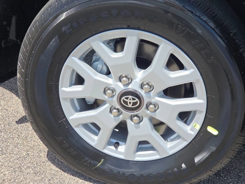 New 2026 Ice Cap Toyota SR5 image 15