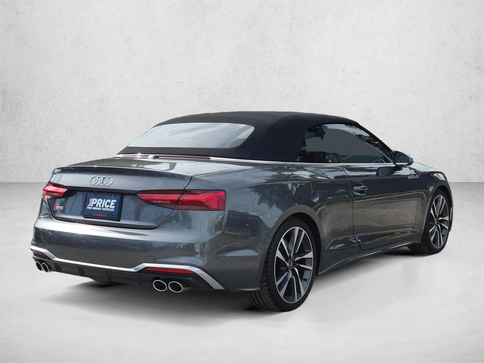 Used 2024 Grey Audi Premium Plus image 5
