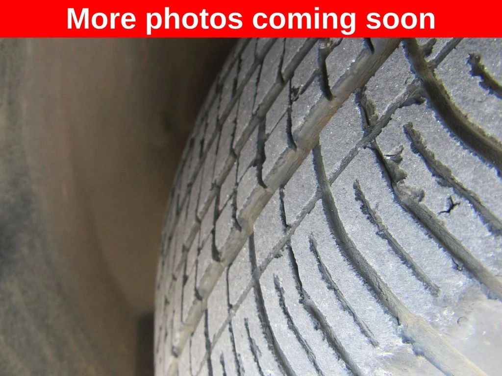 Used 2021 Gray Chrysler Touring L image 10