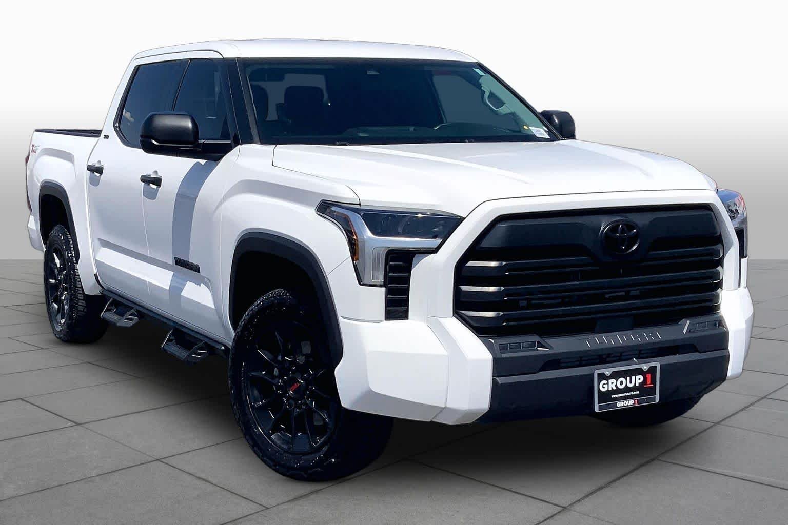 Used 2023 Ice Cap Toyota SR5 image 3