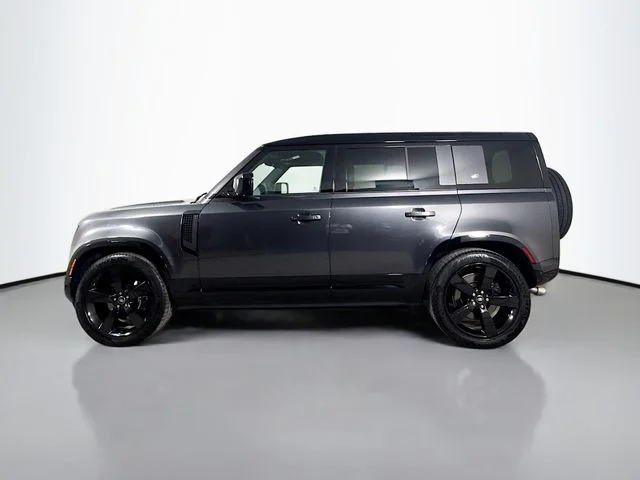 Certified Used 2024 Carpathian Gray Premium Metallic Land Rover V8 image 8