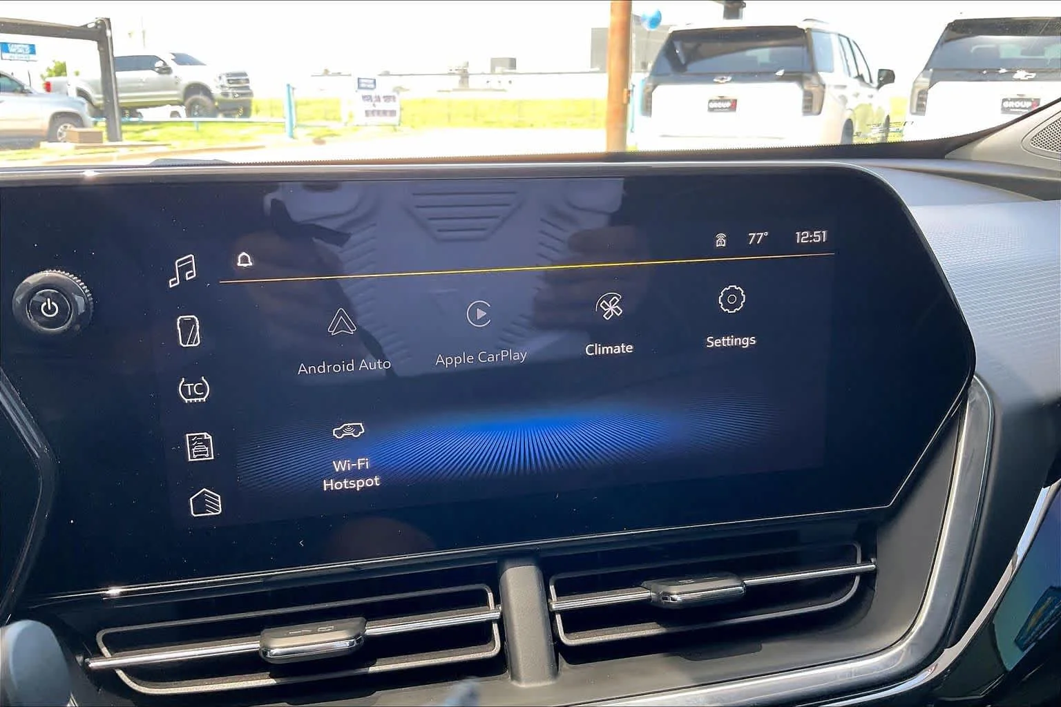 Used 2025 Summit White Chevrolet ACTIV image 30