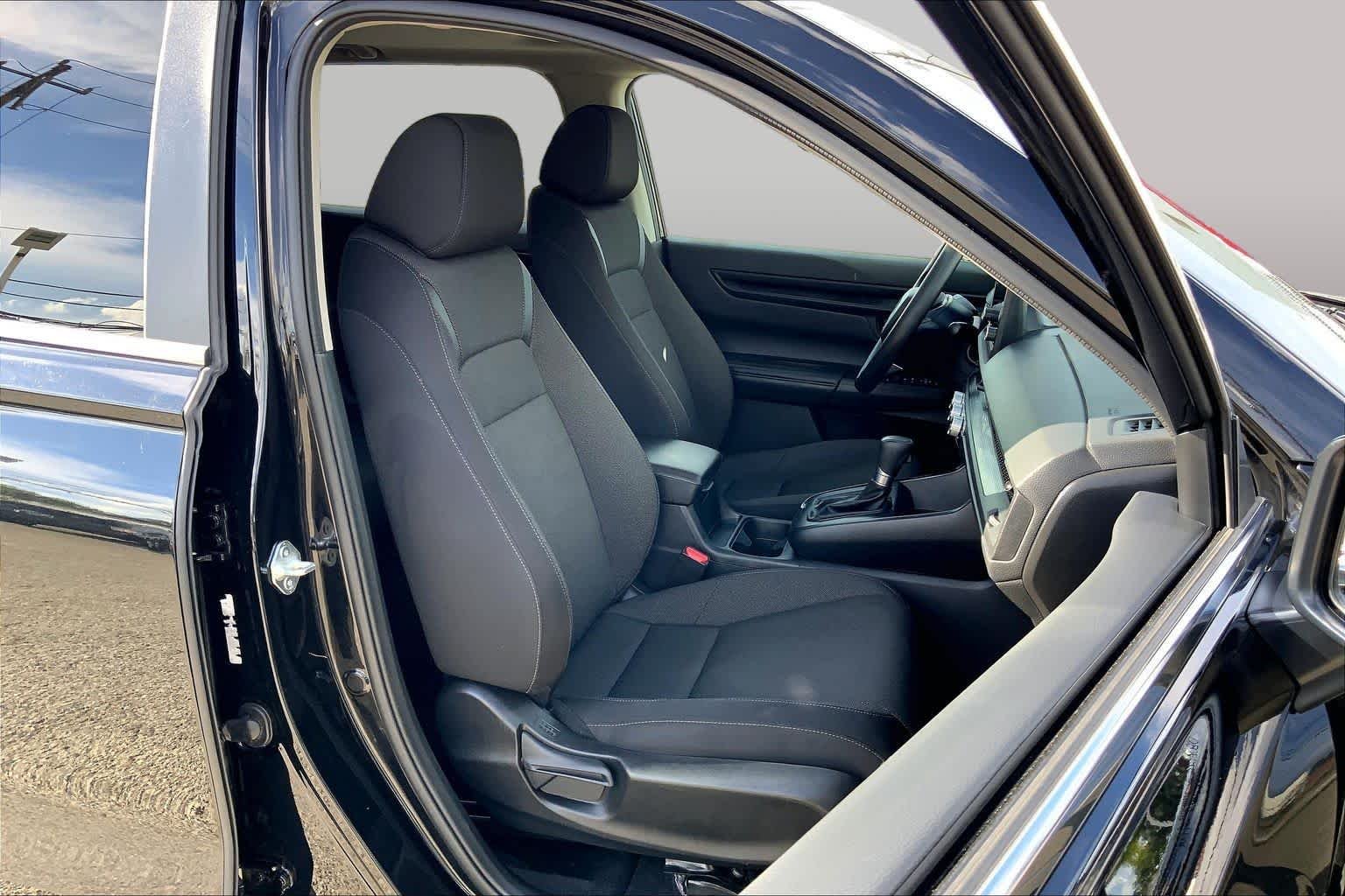 Used 2025 Crystal Black Pearl Honda EX image 9