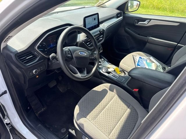 Used 2021 White Ford SE image 10
