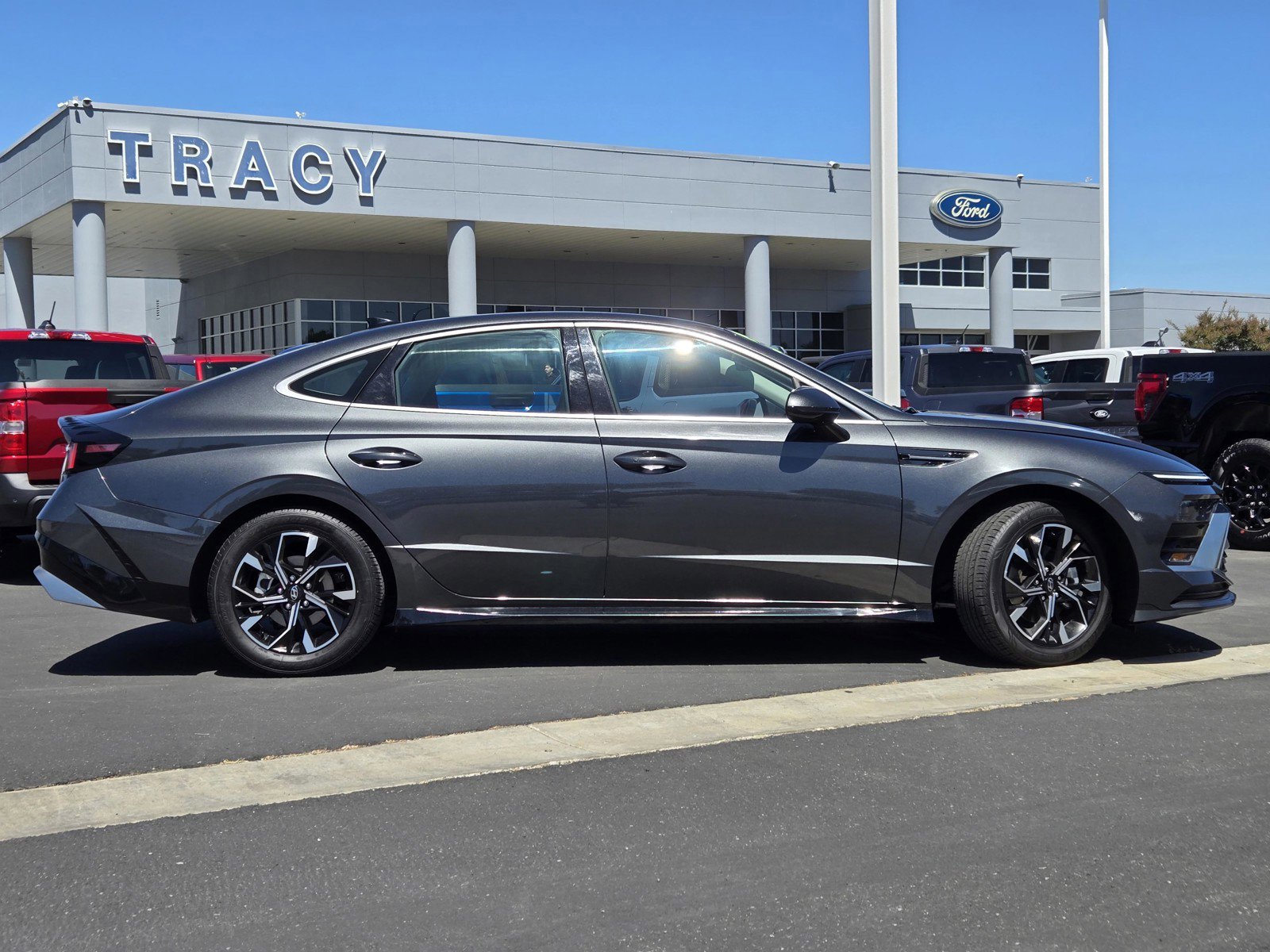 Certified Used 2024 Portofino Gray Hyundai SEL image 3