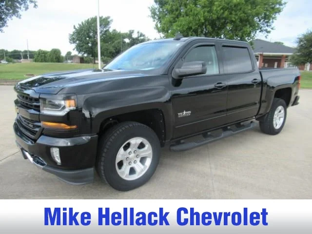 Used 2018 BLACK Chevrolet LT image 2