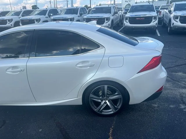 Used 2018 White Lexus 300 image 9