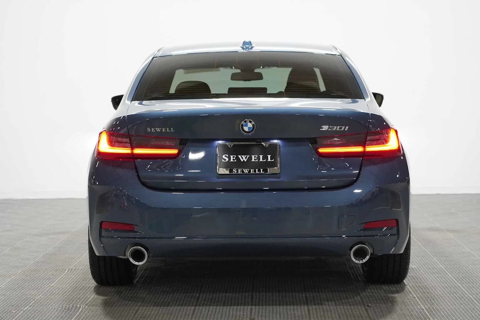 New 2026 Arctic Race Blue metallic BMW 330i image 5