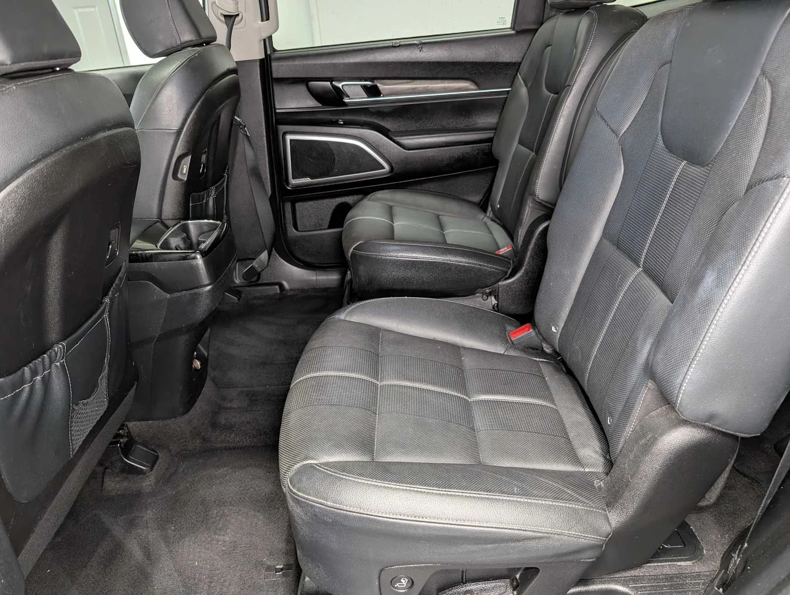 Used 2022 Wolf Gray Kia EX image 21