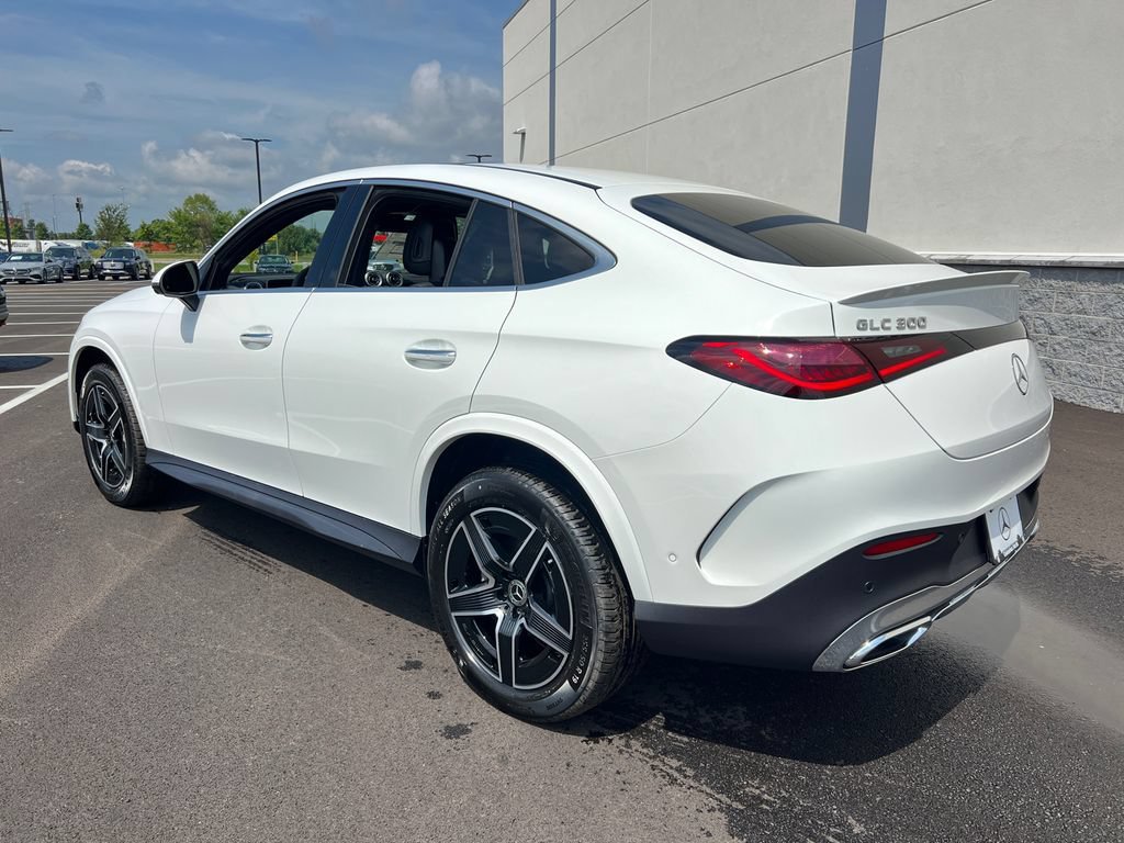 New 2026 Polar White Mercedes-Benz GLC 300 image 42