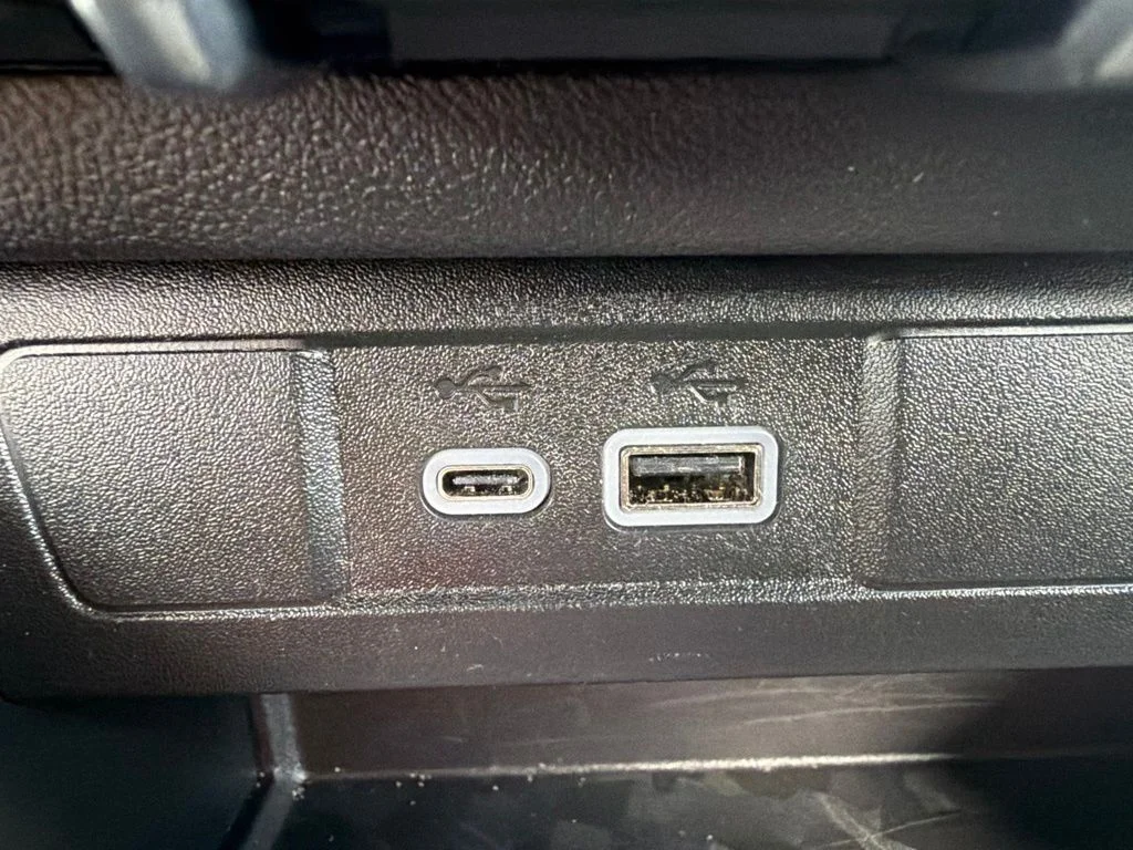 New 2026 White GMC Elevation image 24