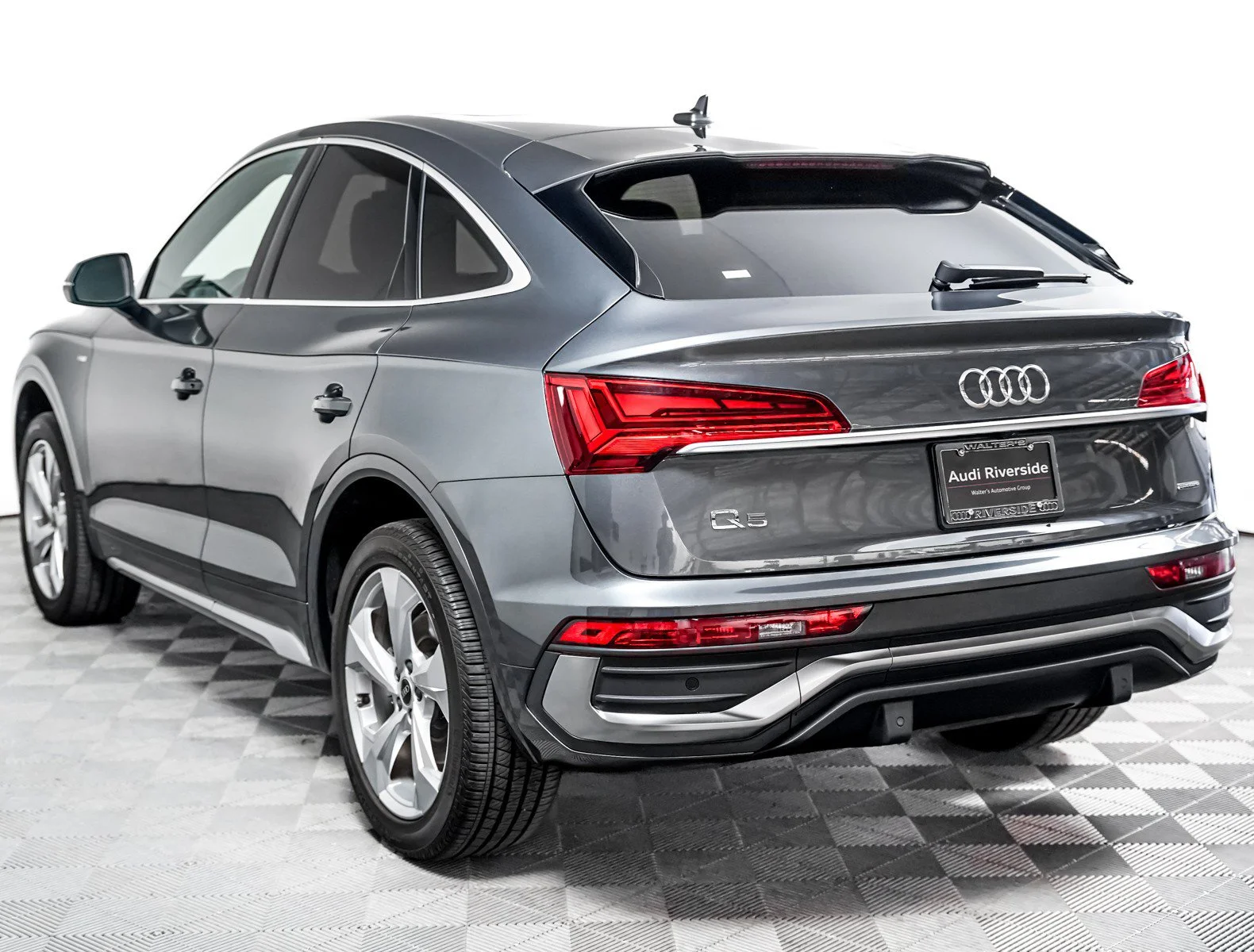 Used 2023 Daytona Gray Pearl Effect Audi S line Premium Plus image 2