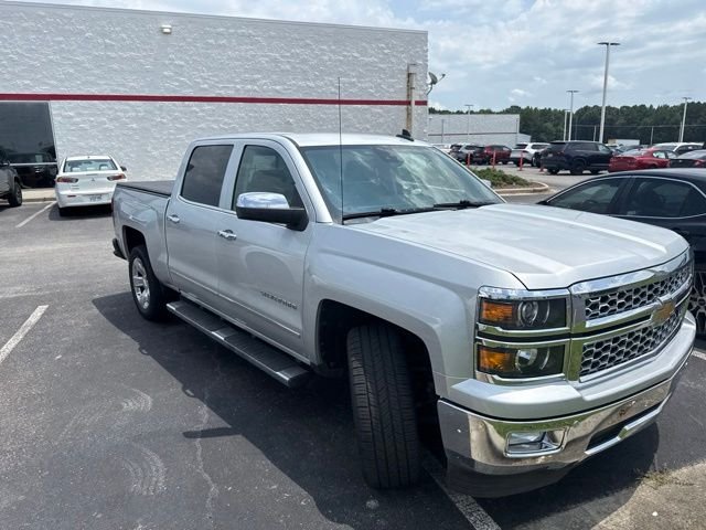 Used 2015 Silver Chevrolet LTZ image 5