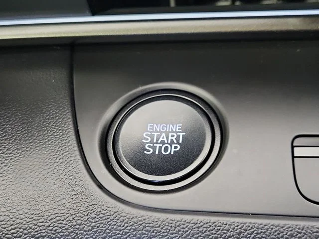 2025 Hyundai Elantra Blue - Photo 22