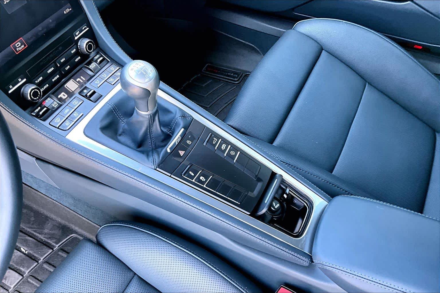 Used 2025 Vanadium Grey Metallic Porsche  image 17