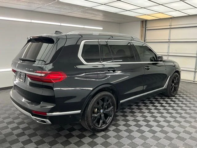 Used 2019 Black BMW xDrive40i image 23